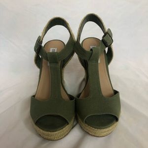 STEVE MADDEN Green espadrilles with buckle strap